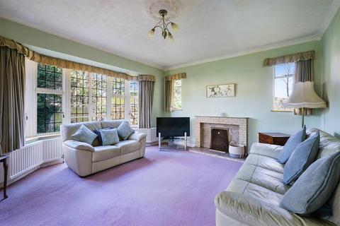 4 bedroom detached house for sale, Pine Hill, Epsom