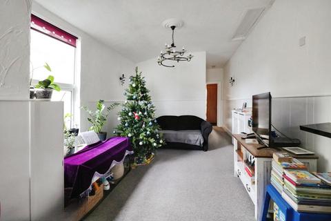 undefined, Broadway, Leigh-on-sea, SS9