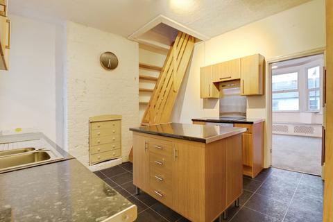 undefined, Broadway, Leigh-on-sea, SS9