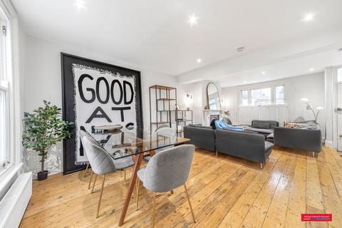 undefined, Lausanne Road, London, SE15