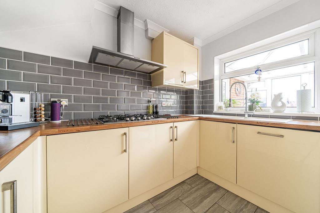 Kitchen (3)