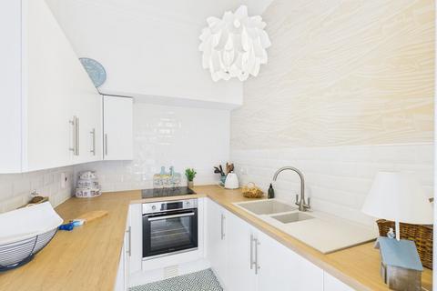 1 bedroom apartment for sale, St. Hildas Terrace, Whitby YO21