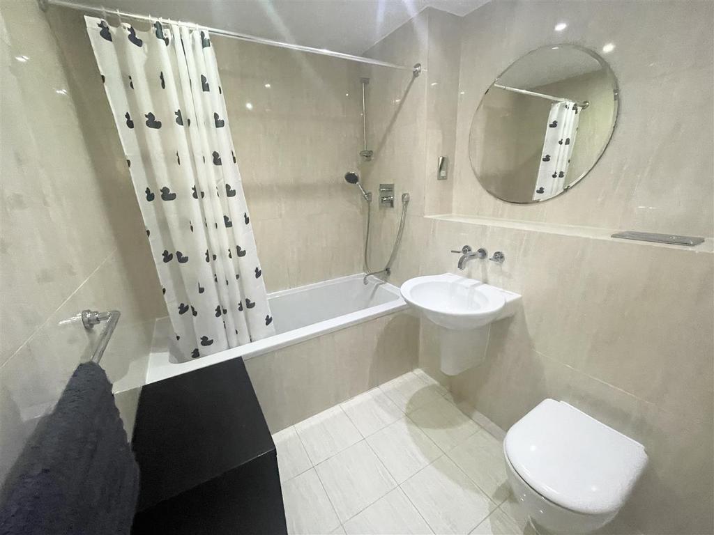 Main Bathroom