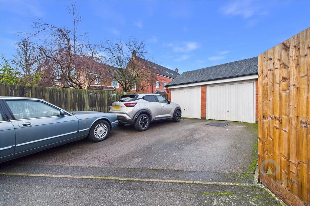 Parking/Garage