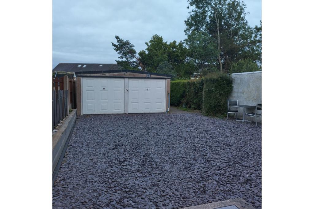 Double Garage