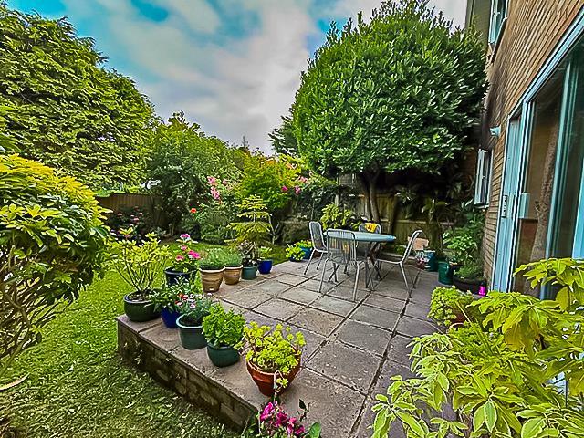 13 Garden-3.jpg