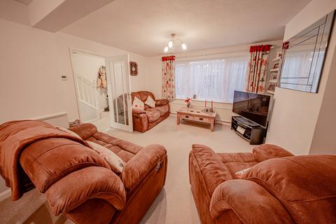 3 bedroom semi-detached house for sale, Sheppeys, Haywards Heath, RH16