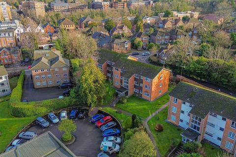 Paddockhall Road, Haywards Heath, RH16