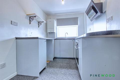 3 bedroom detached house to rent, Meadow View, Chesterfield S42