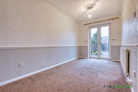 3 bedroom detached house to rent, Meadow View, Chesterfield S42