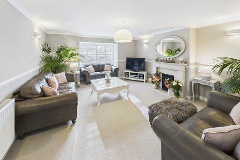 4 bedroom detached house for sale, Warsash Road, Warsash