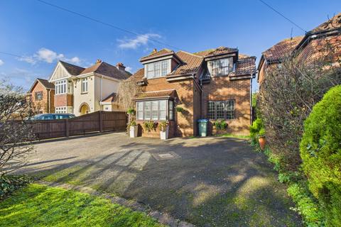 4 bedroom detached house for sale, Warsash Road, Warsash