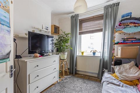 undefined, Inverness Place, Cardiff CF24