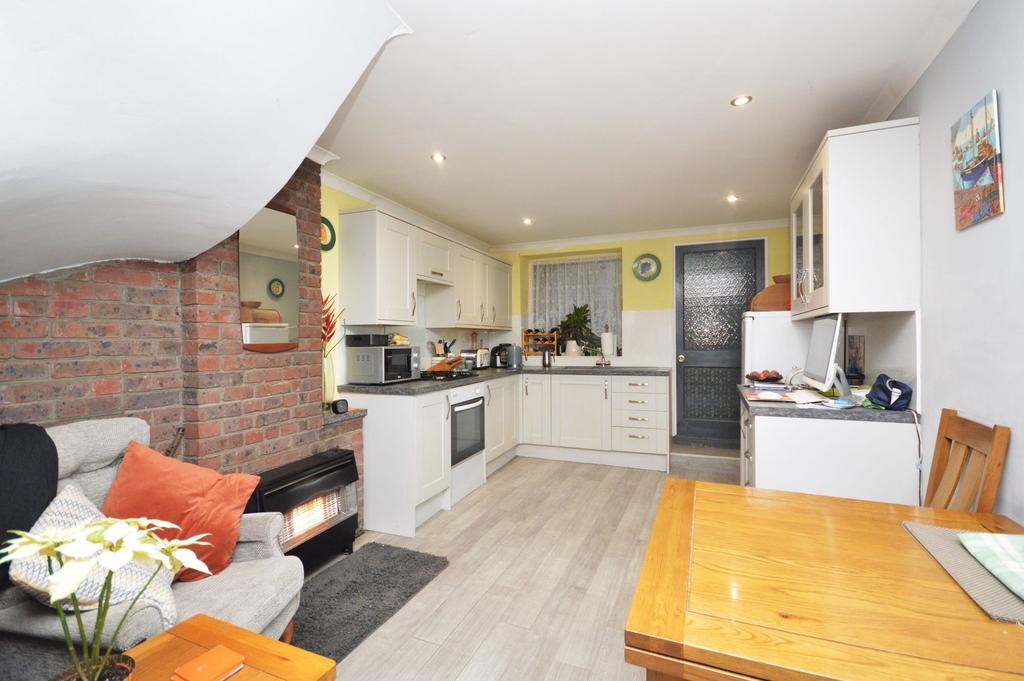 Kitchen/Dining/Entertaining