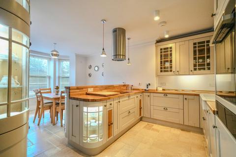2 bedroom flat for sale, Runton Road, Cromer, NR27
