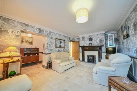 2 bedroom flat for sale, Runton Road, Cromer, NR27