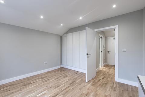 Flat to rent, Inglewood Road
