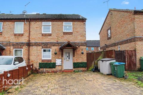 3 bedroom end of terrace house for sale, Haines Close, Aylesbury