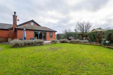 undefined, Holker Lane, Leyland