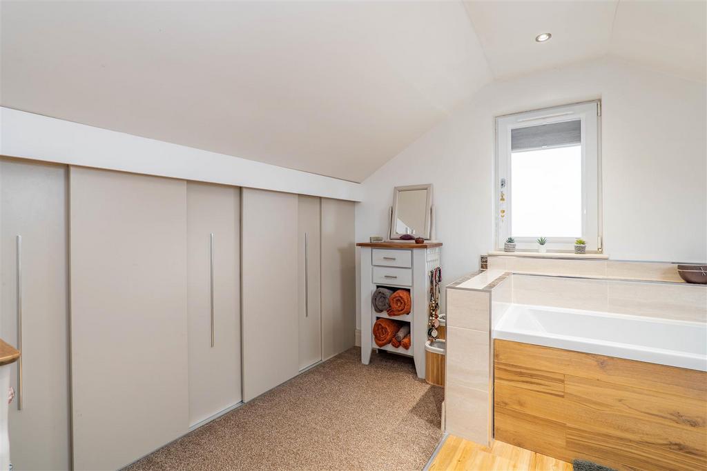 Master Bedroom Ensuite