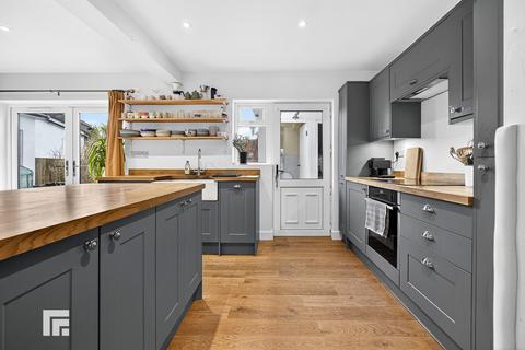 undefined, Ty-Newydd, Whitchurch, Cardiff