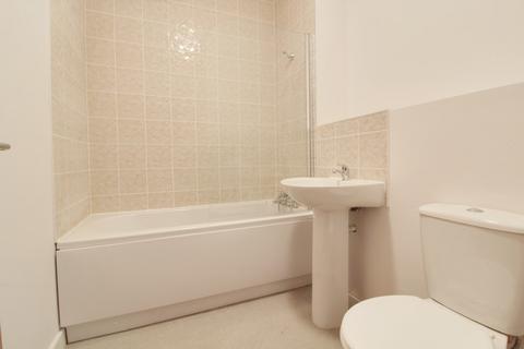 2 bedroom apartment for sale, Victoria Avenue, Southend-On-Sea SS2