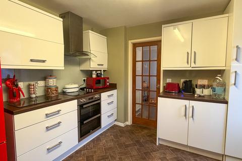 4 bedroom detached bungalow for sale, Kerridges, East Harling, Norwich, Norfolk, NR16 2QB