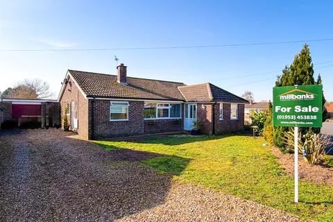 4 bedroom detached bungalow for sale, Kerridges, East Harling, Norwich, Norfolk, NR16 2QB