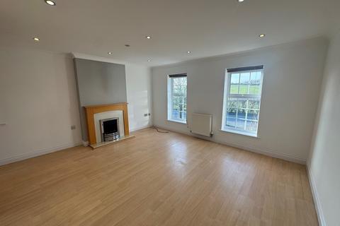 3 bedroom townhouse to rent, Elton Lane, Woodlaithes, Rotherham, S66 3RU