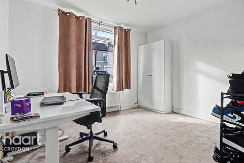 3 bedroom end of terrace house for sale, Boston Road, Croydon