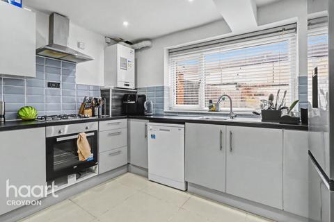 3 bedroom end of terrace house for sale, Boston Road, Croydon