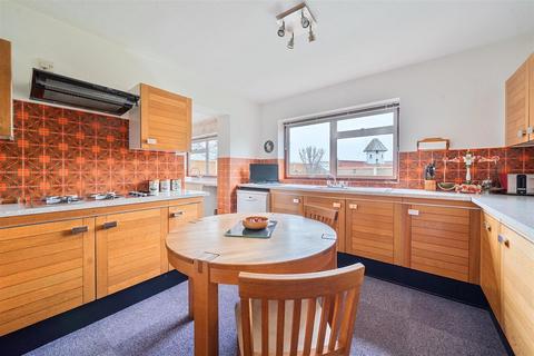 undefined, Moulsham Lane, Hampshire GU46