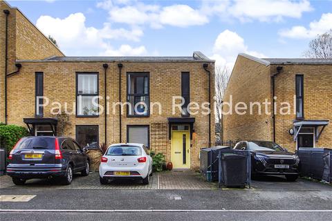 3 bedroom terraced house for sale, Bathurst Square, Tottenham, London, N15