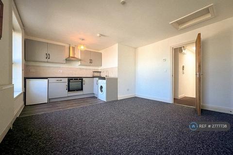 2 bedroom flat to rent, Godwin Road, Cliftonville, Margate, CT9