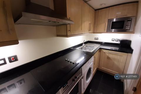 2 bedroom flat to rent, Lyon Road, Harrow, HA1