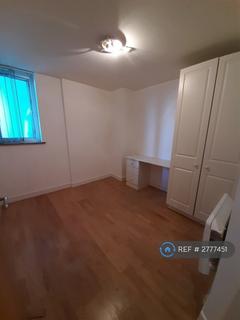 2 bedroom flat to rent, Lyon Road, Harrow, HA1