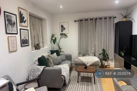 2 bedroom flat to rent, Algar Road, London, TW7