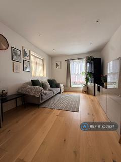 undefined, Algar Road, London, TW7