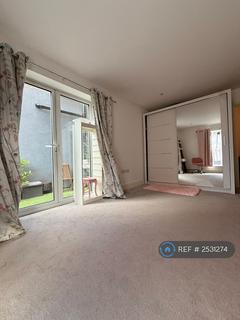 undefined, Algar Road, London, TW7