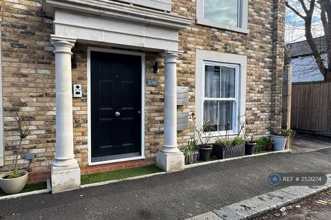 undefined, Algar Road, London, TW7