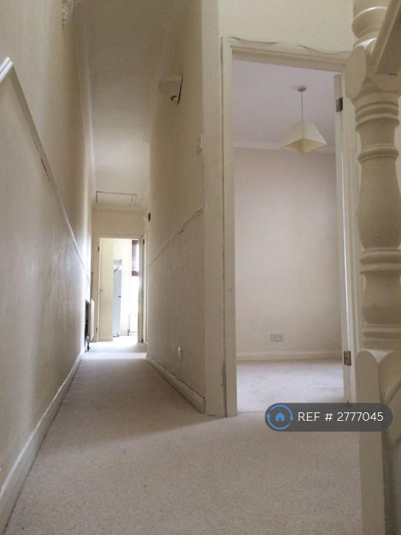 Hall / Second Bedroom