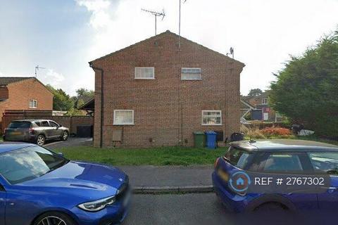 1 bedroom end of terrace house to rent, Crofton Close, Bracknell, RG12