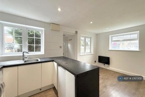 1 bedroom end of terrace house to rent, Crofton Close, Bracknell, RG12
