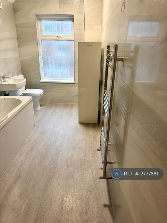 Spacious New Bathroom