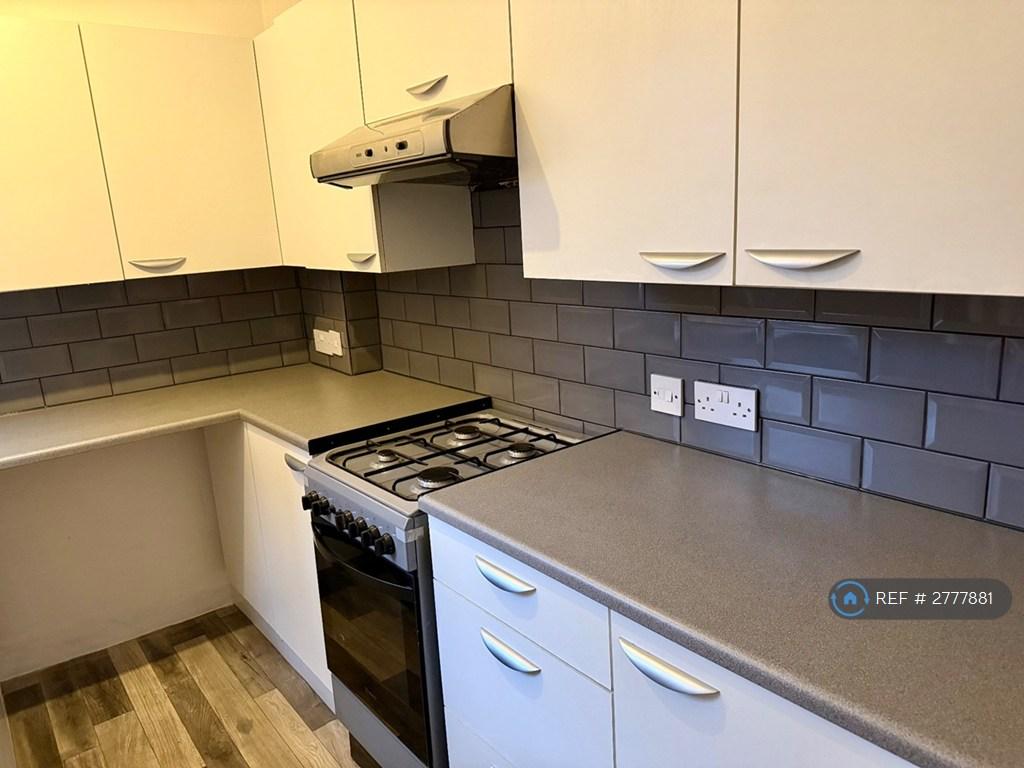 Plenty Of Worktop Space, Gas Cooker Included