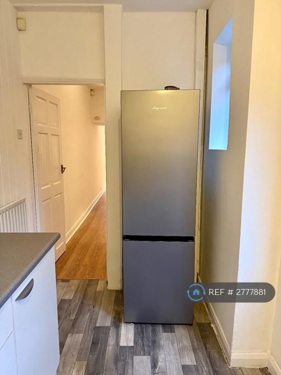 Fridge Freezer Included