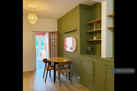 2 bedroom terraced house to rent, Cardiff, Cardiff, CF24