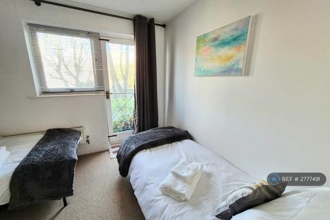 undefined, Undine Road, London, E14