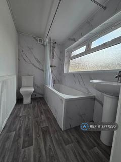 2 bedroom end of terrace house to rent, Wynburg Street, Hull, HU9