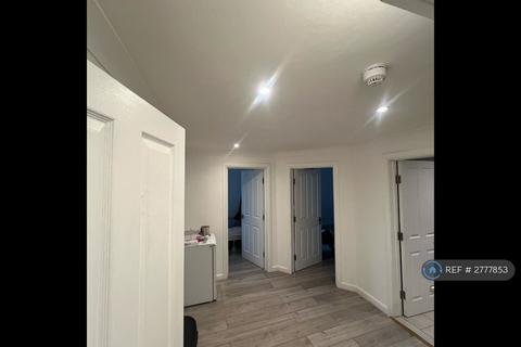2 bedroom flat to rent, West Street, Brighton, BN1